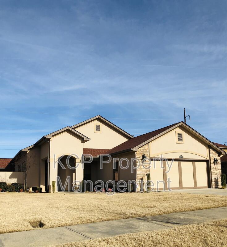Foto principal - 8105 Cisterna Way