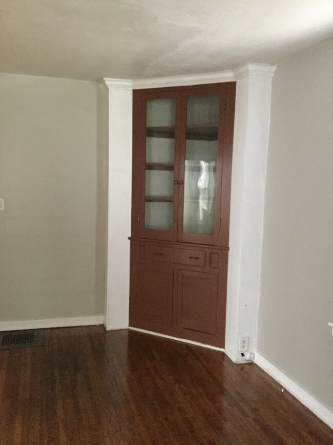 Foto del edificio - 117 E Morgan St