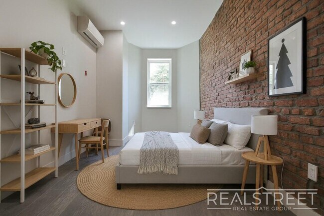 Foto del edificio - NEW 1 Bed in Prospect Park South!