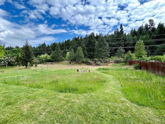 Building Photo - South Cle Elum 319