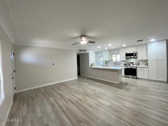 Building Photo - 705 E Kachina Ave