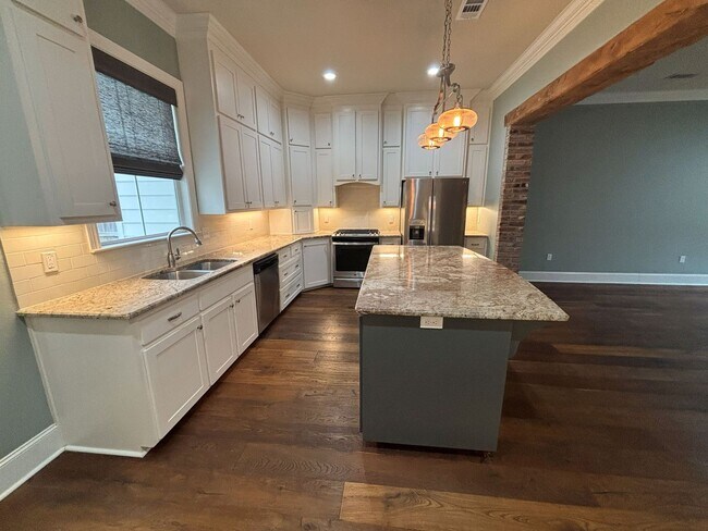 Building Photo - 5066 Myrtle Trail Dr