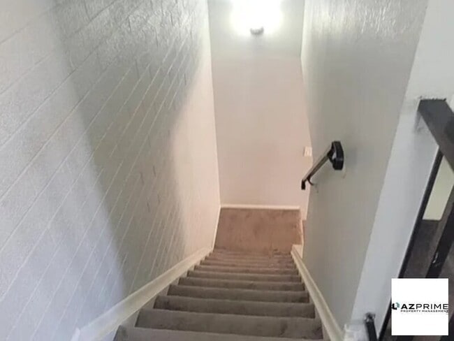 Building Photo - 4630 E Pueblo Ave