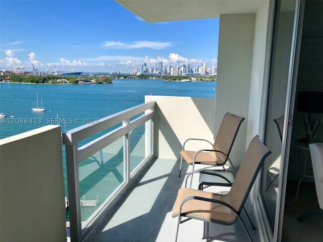 Foto del edificio - 1500 Bay Dr E