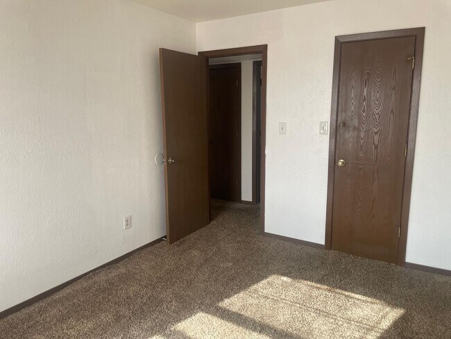 Foto del edificio - 2190 Bex St