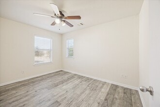 Building Photo - 8102 Fisher Glen Ln