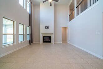 Building Photo - 4706 Llano Lp