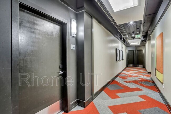 Foto del edificio - 350 S 200 E