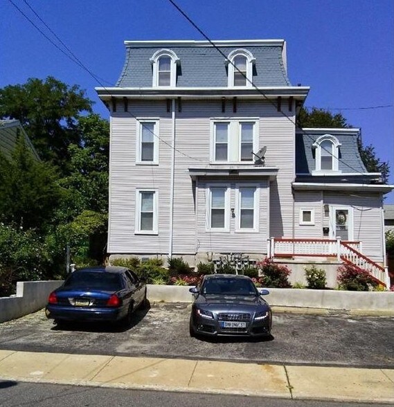 Foto del edificio - 1028 Coates St