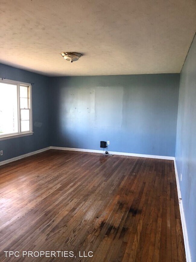 Foto del edificio - 2 br, 1 bath House - 563 Bluegrass Drive