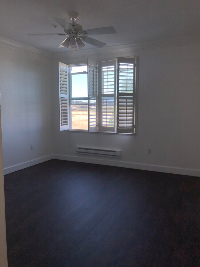 Master Bedroom - 301 North Ave