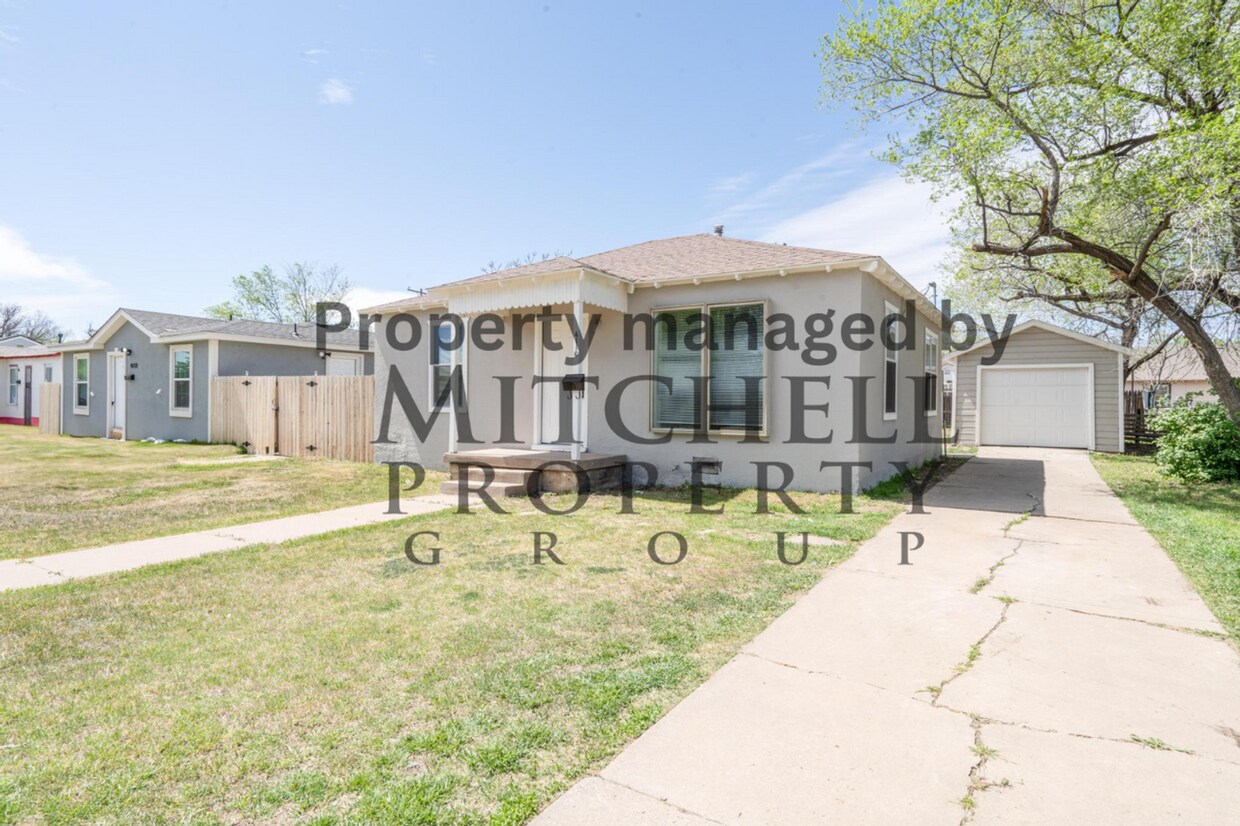 Foto principal - Welcome to 4116 Monroe! This beautiful com...