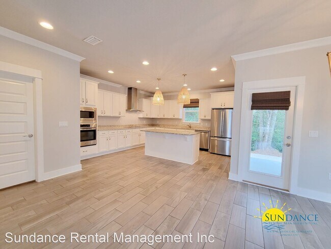 Building Photo - 3 br, 2.5 bath House - 207 Melrose Avenue
