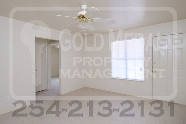 Foto del edificio - 3402 Hereford Ln