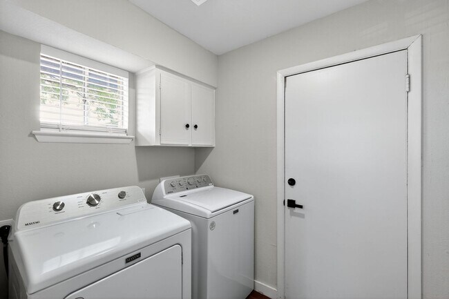 Foto del edificio - Spacious 4BR House in Dallas