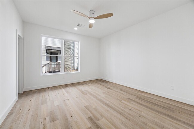 Foto del edificio - 2219 Bevis St