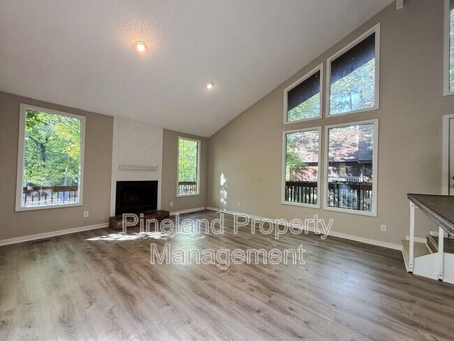 Building Photo - 321 Watergap Dr