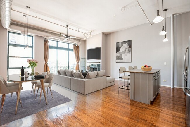 Foto del edificio - 3151 N Lincoln Ave