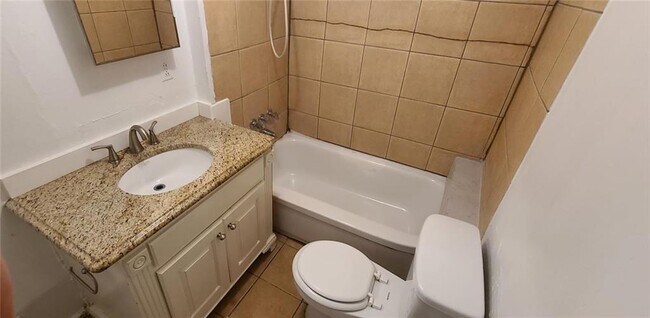 Foto del edificio - 66 Chester Ave SE