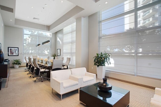 Building Photo - 3101 S Ocean Dr