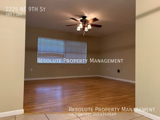 Building Photo - 3 Bed, 2 Bath Home with Private Pool