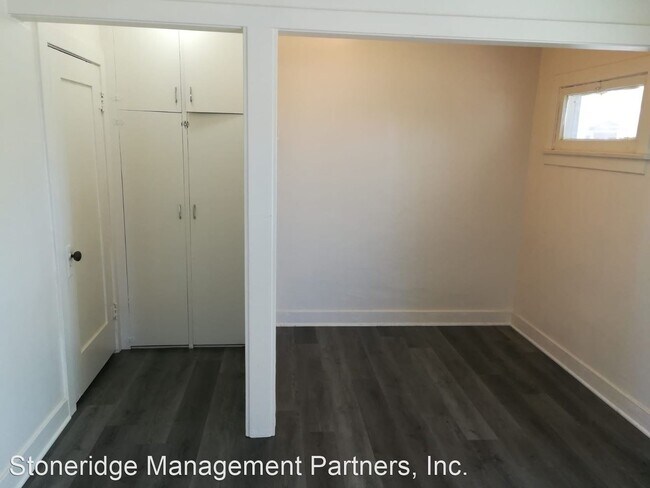Building Photo - 34672 Avenue E
