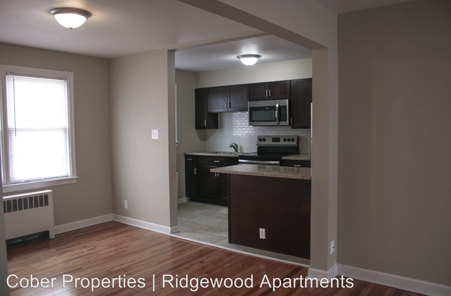 Foto del edificio - 528-528 W Harding Rd