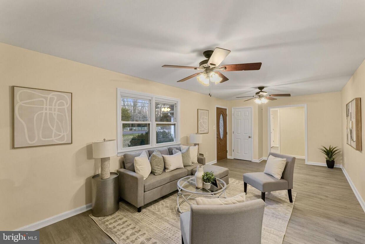 Foto principal - 1495 Marshall Hall Rd