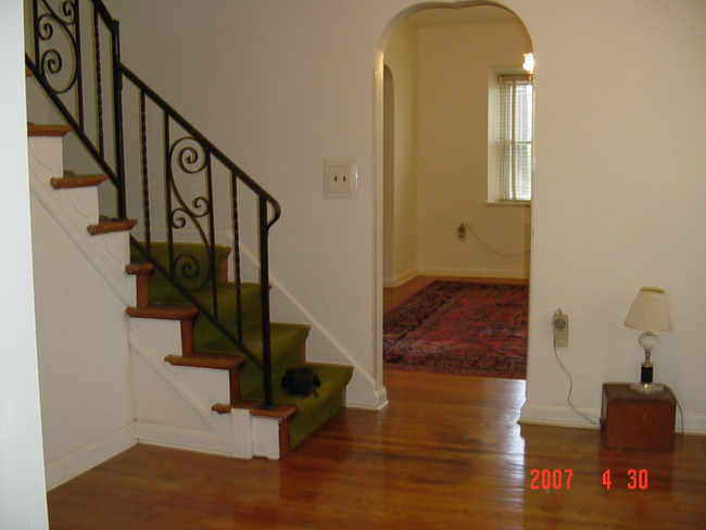 Building Photo - 5280 Hermit Ln