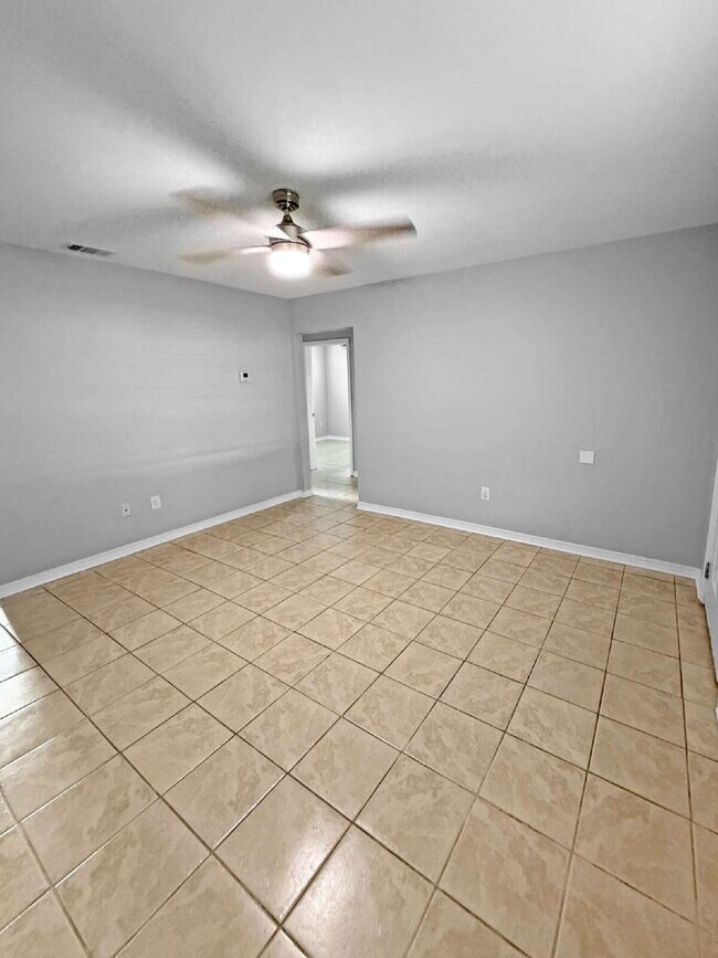 Foto del edificio - 5 Ellinor Ct