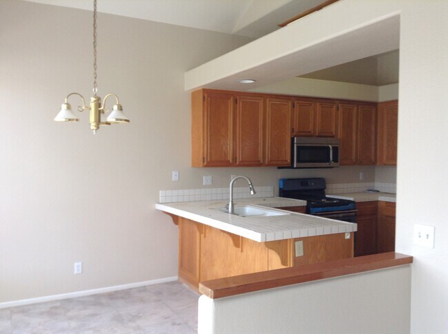 Building Photo - 25540 Brownestone Way