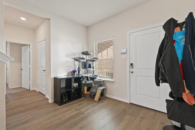 Foto del edificio - 3329 Watterson Wy