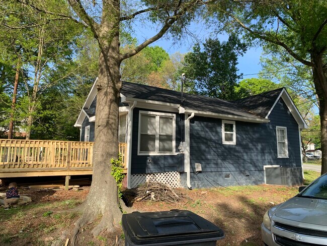 Foto del edificio - 401 Plymouth St