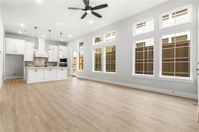 Foto del edificio - 12021 Brubaker Dr