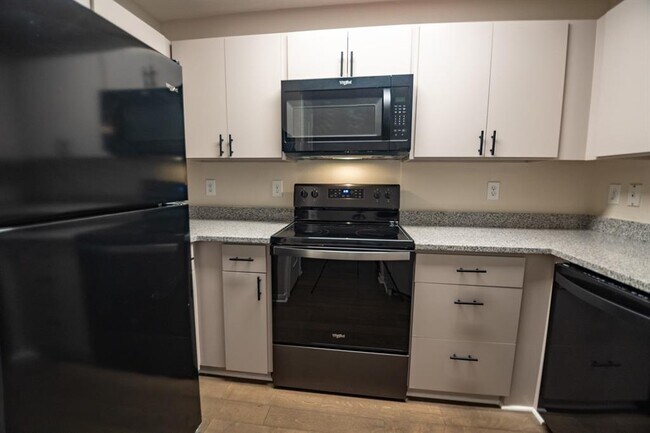 Foto del edificio - 2320 Gracy Farms Ln
