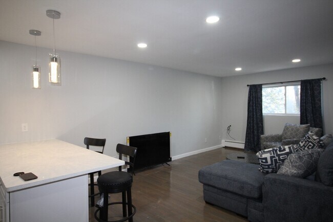 Building Photo - 135 Granite Ave