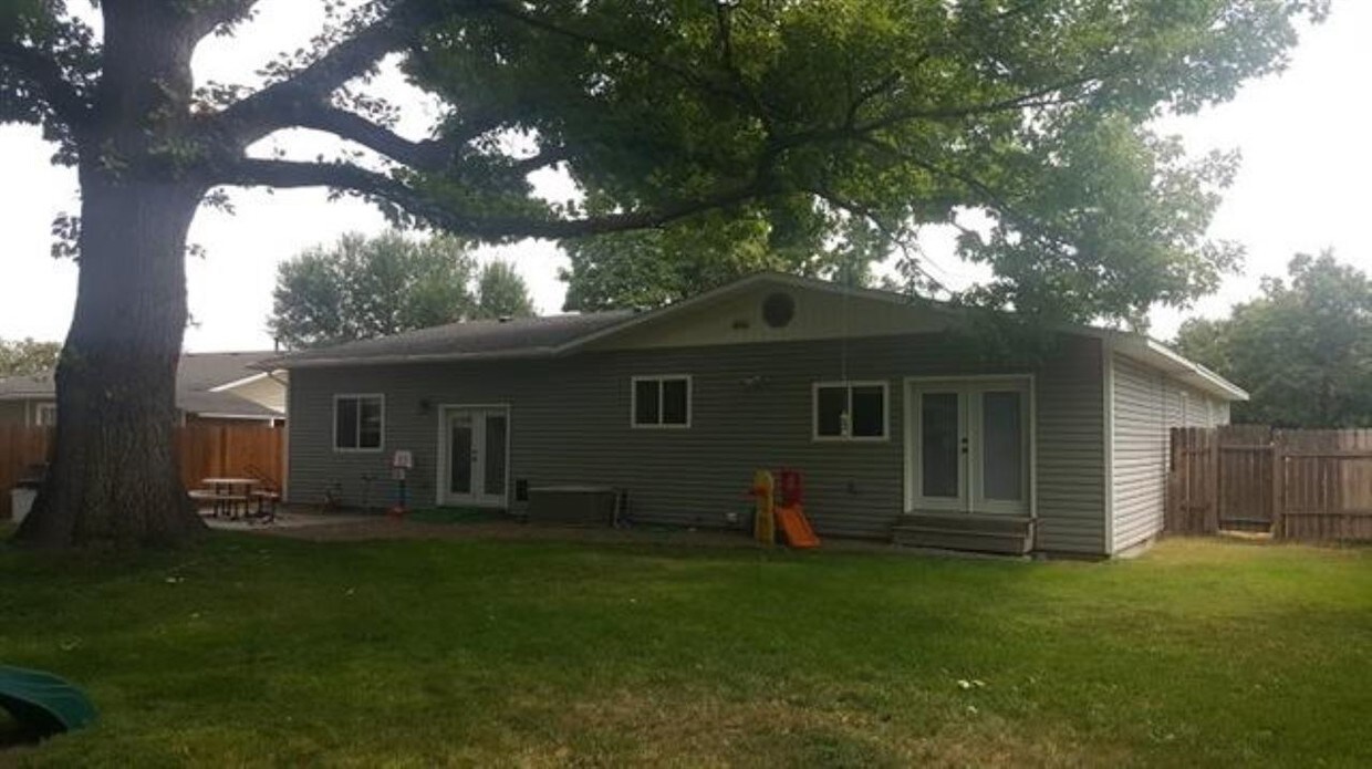 252 Southeast Blvd, New Plymouth, ID 83655 House Rental in New