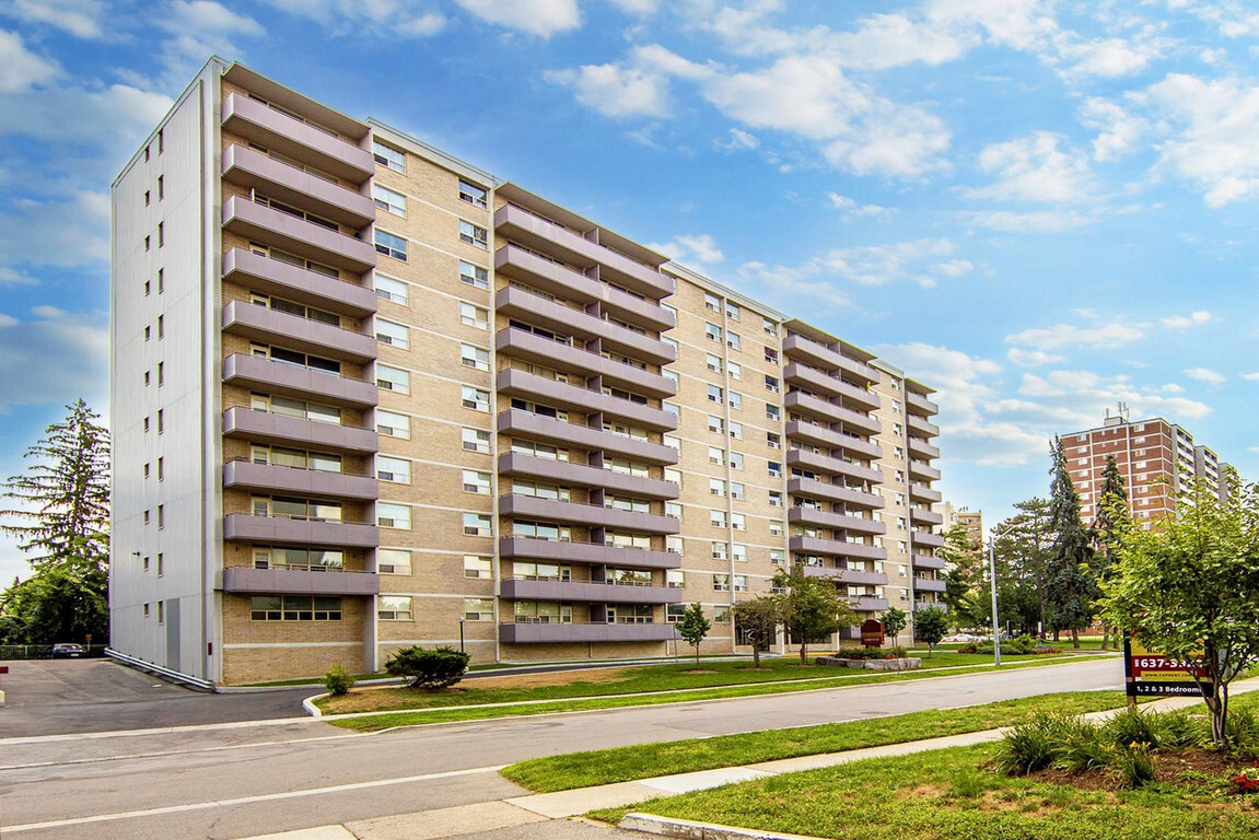 Primary Photo - Cresswell Court Apartments