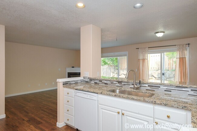 Foto del edificio - 3 Bedrm Home ideally located in the Heart ...