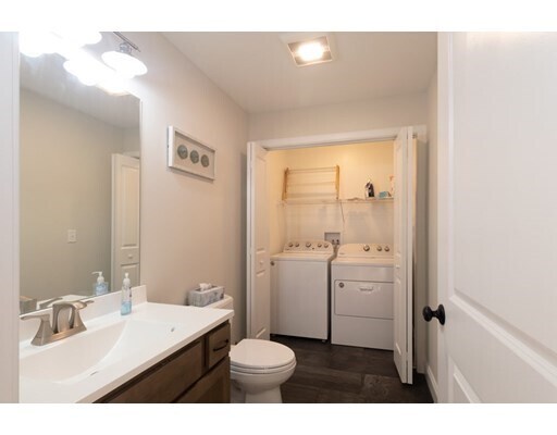 Foto del edificio - 4 Tandem Dr