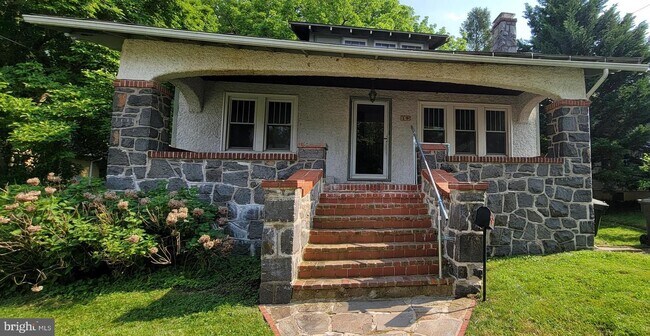 Foto del edificio - 19 Kells Ave