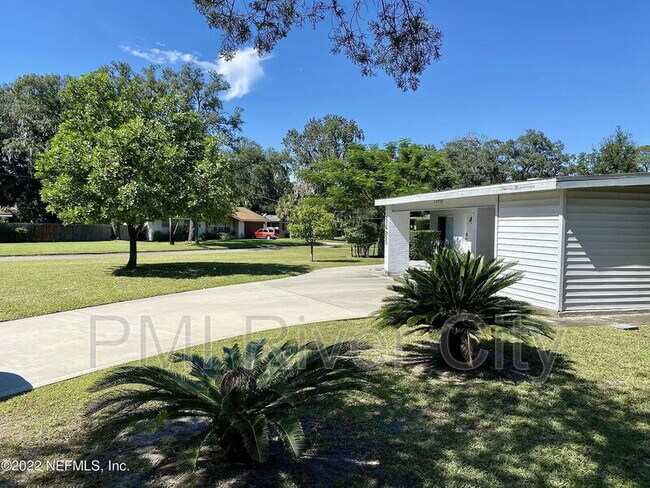 Foto del edificio - 5405 Matanzas Way