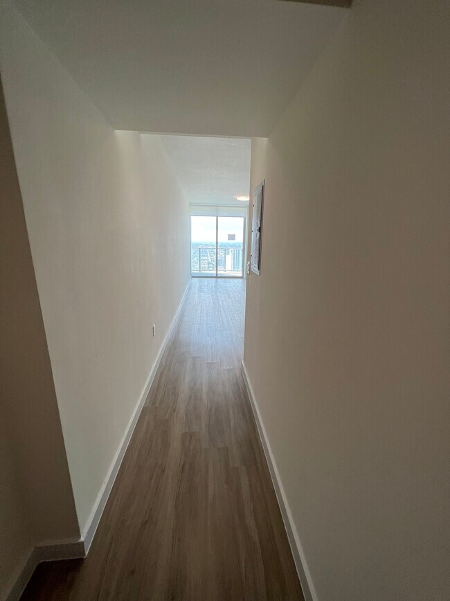 Foto del edificio - 34 SW 1st St