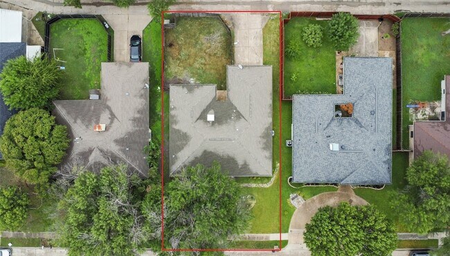 Building Photo - 1637 Stroud Ln
