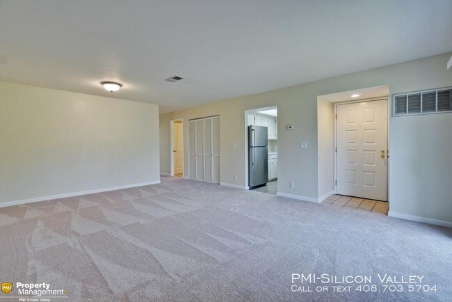 Foto del edificio - 2 bedroom in Sunnyvale CA 94085