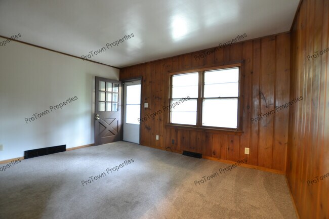 Foto del edificio - 10 Riverview St