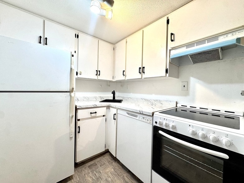 Photo - 57A Saint Paul Street Unit 3