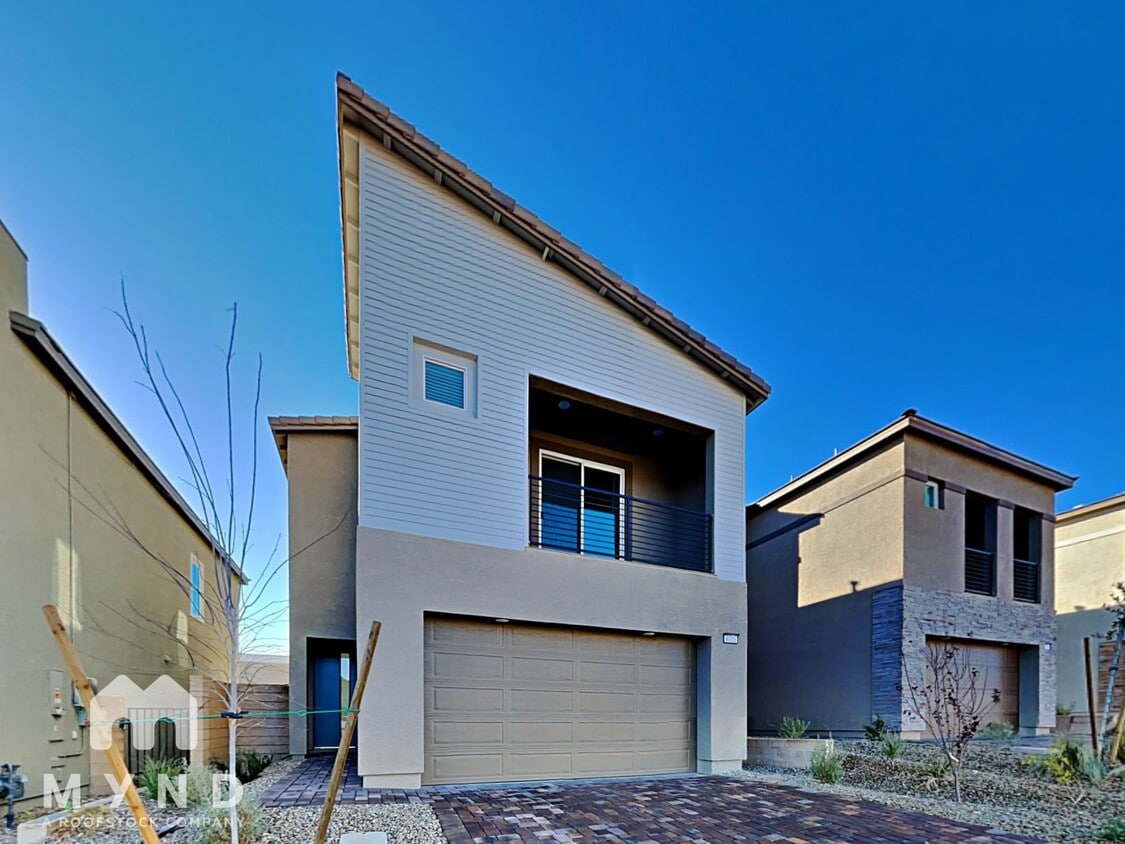 Primary Photo - 9775 Mojave Mountain St