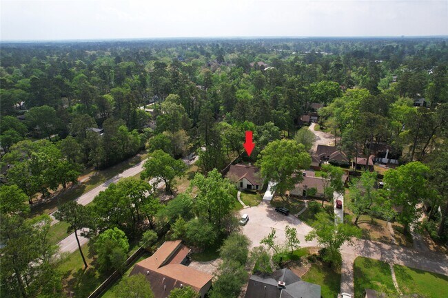Foto del edificio - 2218 Poplar Park Dr