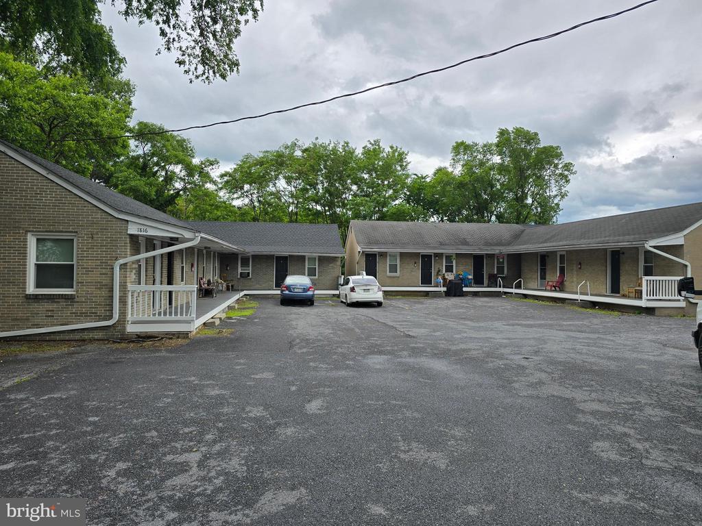 Primary Photo - 1816 Valley Ave